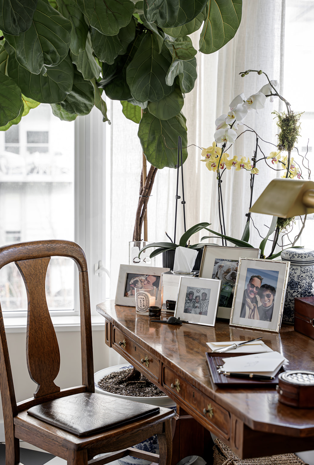 The Jonathon Hawes Guide to Keeping a House Clean and Fresh (Without Losing Your Mind)